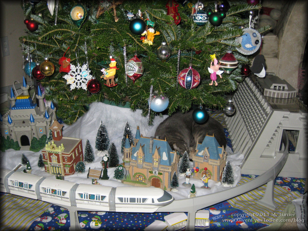 Our new and improved 2011 Monorail and Village Under Tree Disaply | WDWMAGIC - Unofficial Walt ...